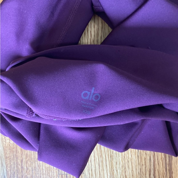 Aloyoga Airlift Purple/ burgundy wine 🍷color. - Picture 3 of 3